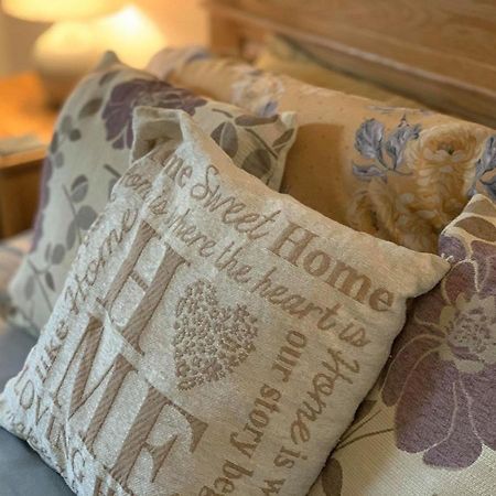 Smithy Cottage Berriew 외부 사진